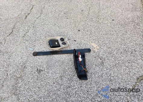 2004 GMC New Sierra K1500 z USA, uszkodzony, nr VIN 1GTEK14T34Z146811